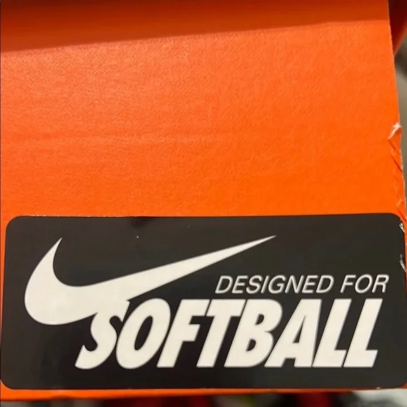 Nike Softball Cleats- hyperdiamond 4 elite Size 8 - Picture 11 of 11